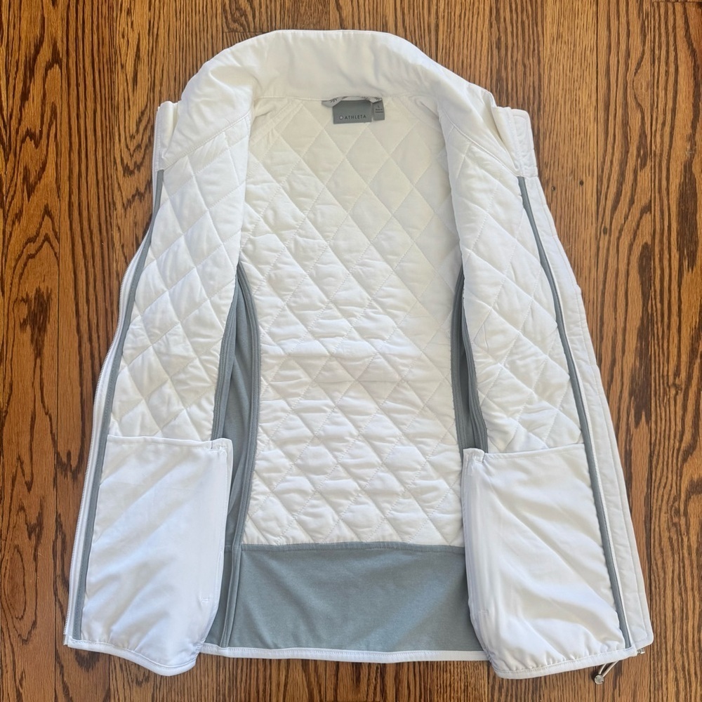 Athleta Women's Upside Quilted Vest White Gray Size Small Zip Pockets Puffer EUC - Picture 4 of 6